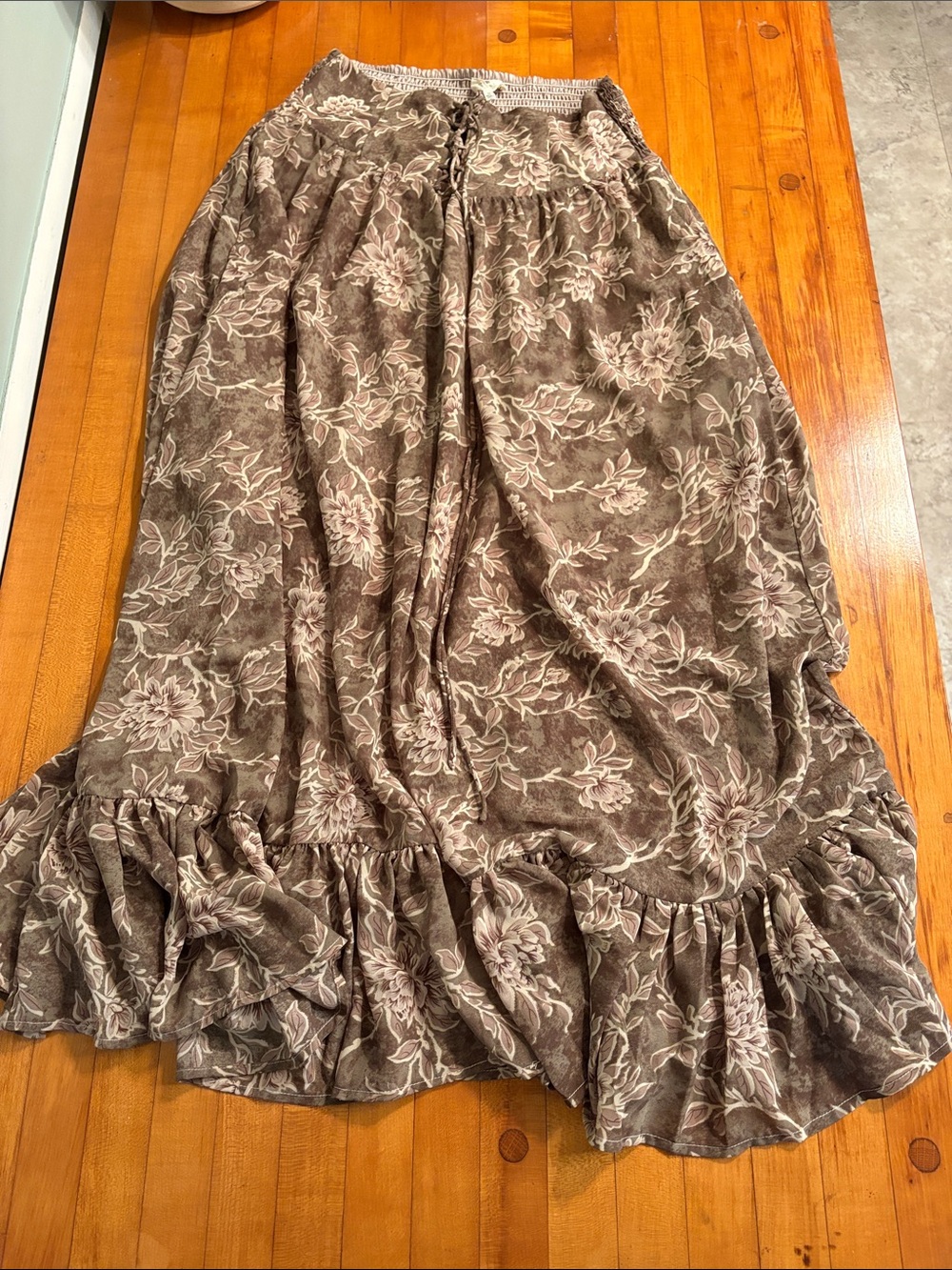 Promesa Taupe Floral Ruffle-Hem Maxi Skirt